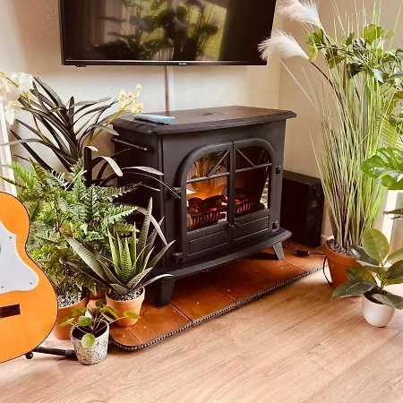 Supergezellig Met Hele Grote Tuin Bij Nijmegen Hébergement de vacances