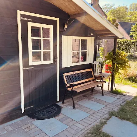 Hébergement de vacances Supergezellig Met Hele Grote Tuin Bij Nijmegen