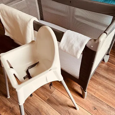 Hébergement de vacances Supergezellig Met Hele Grote Tuin Bij Nijmegen Ewijk