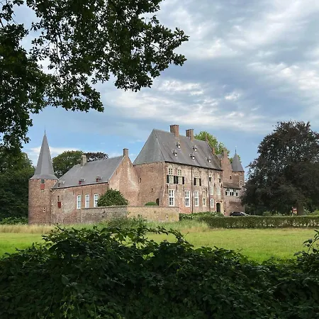 Holiday home Supergezellig Met Hele Grote Tuin Bij Nijmegen
