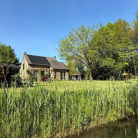 Supergezellig Met Hele Grote Tuin Bij Nijmegen Holiday home Ewijk