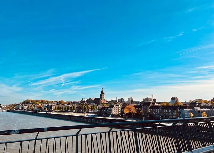 Дом отдыха Supergezellig Met Hele Grote Tuin Bij Nijmegen *